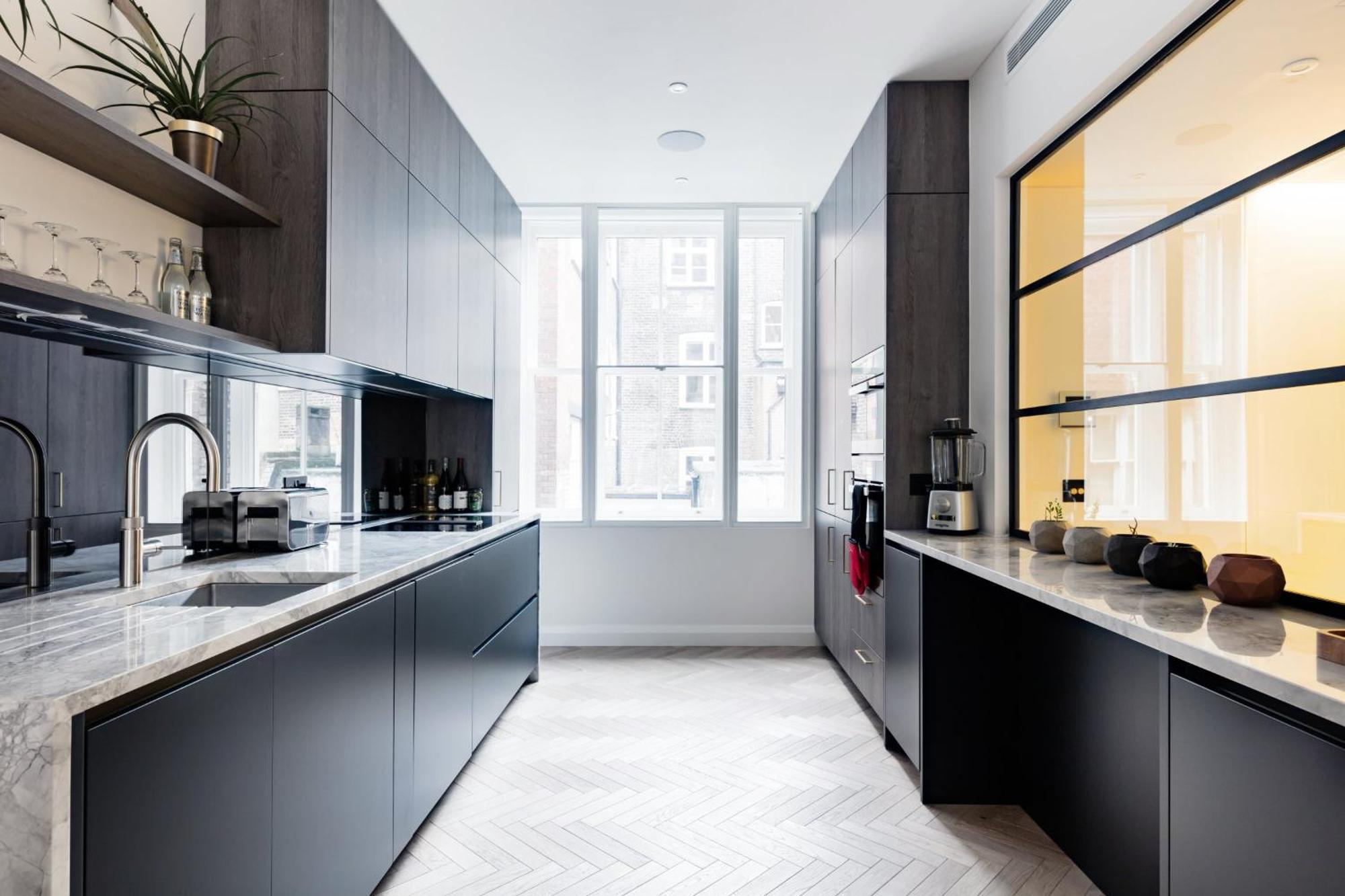 Modern Apartment & Rooms At Charing Cross London Exterior photo