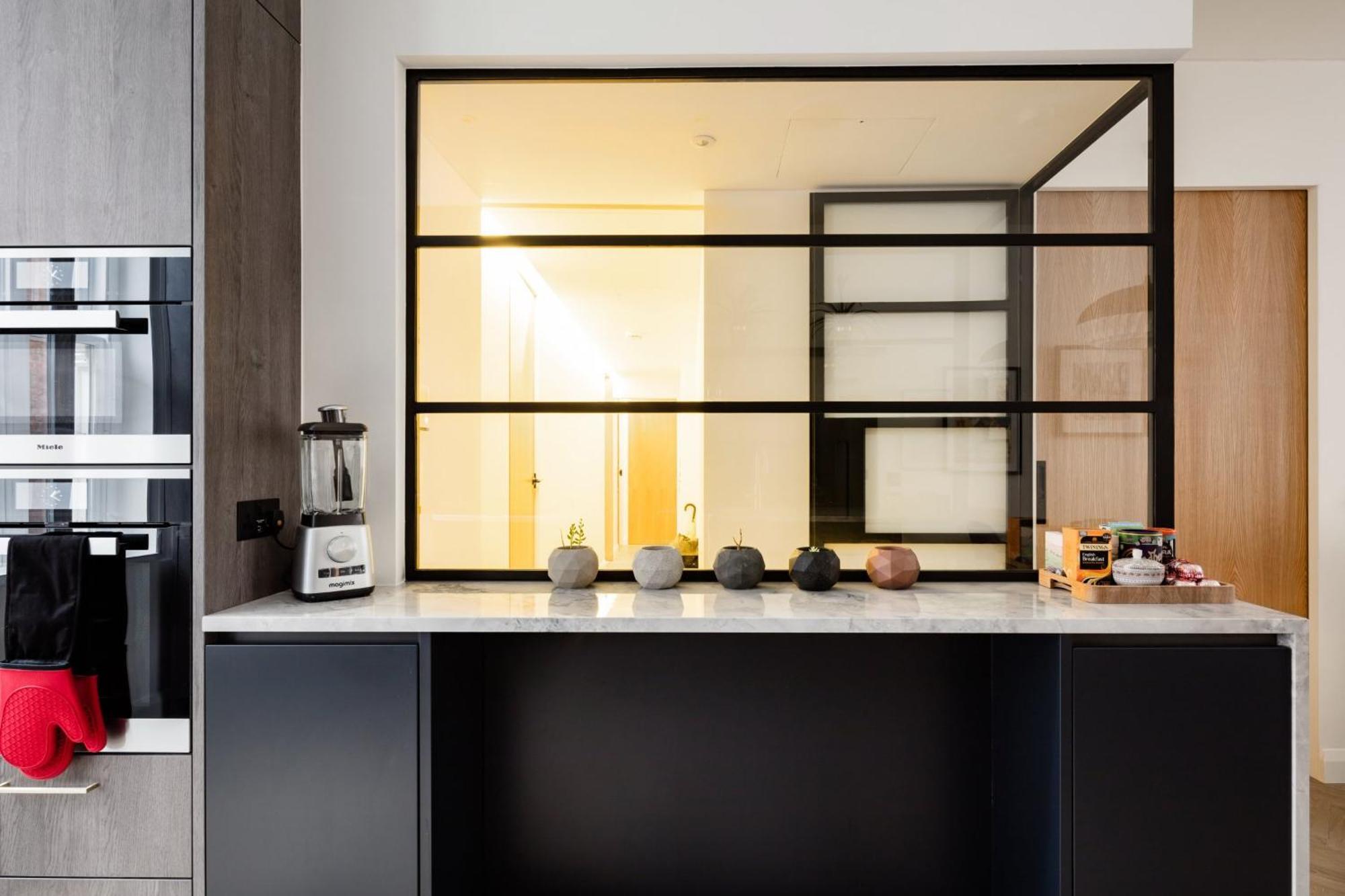 Modern Apartment & Rooms At Charing Cross London Exterior photo