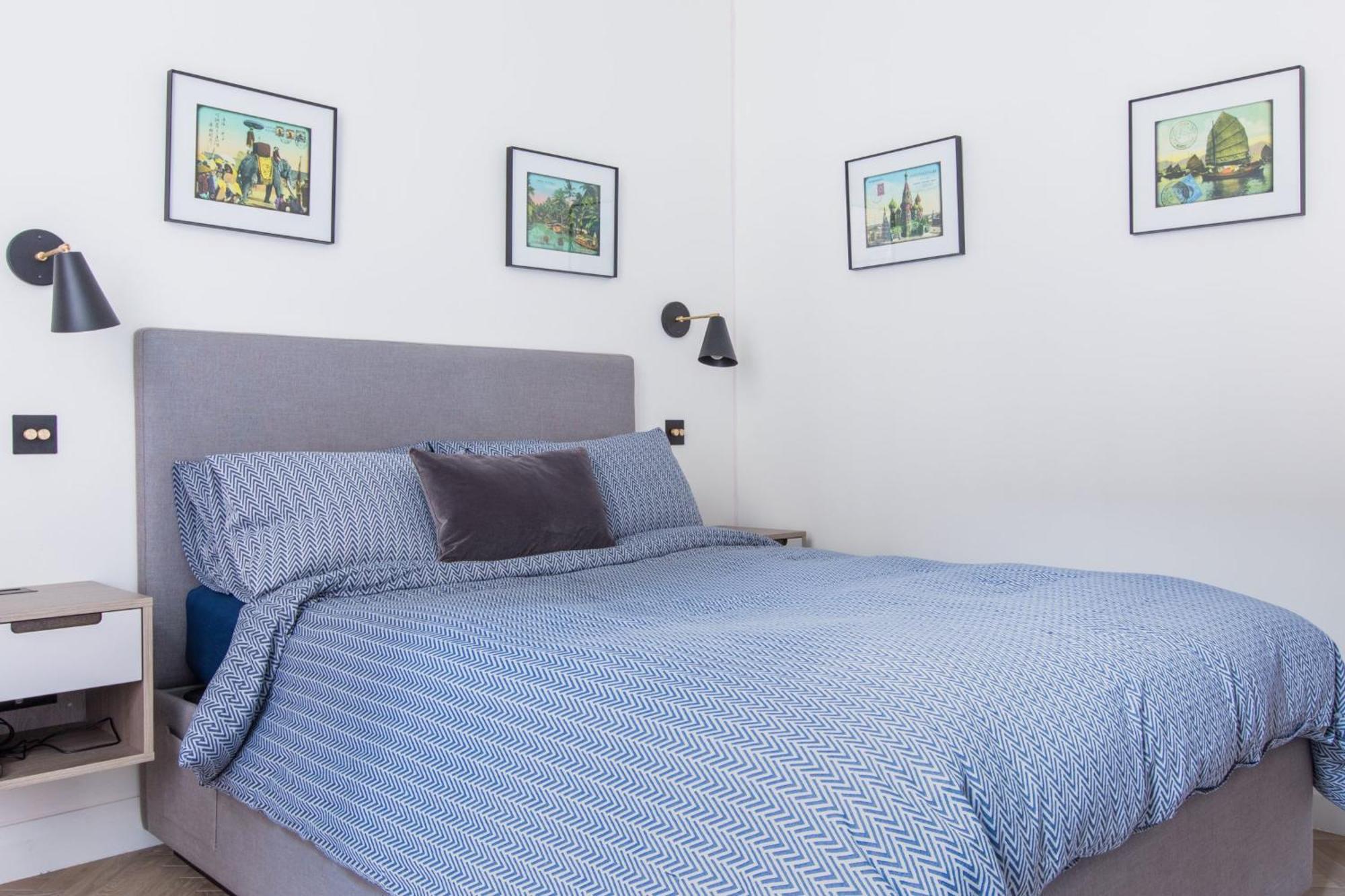 Modern Apartment & Rooms At Charing Cross London Exterior photo
