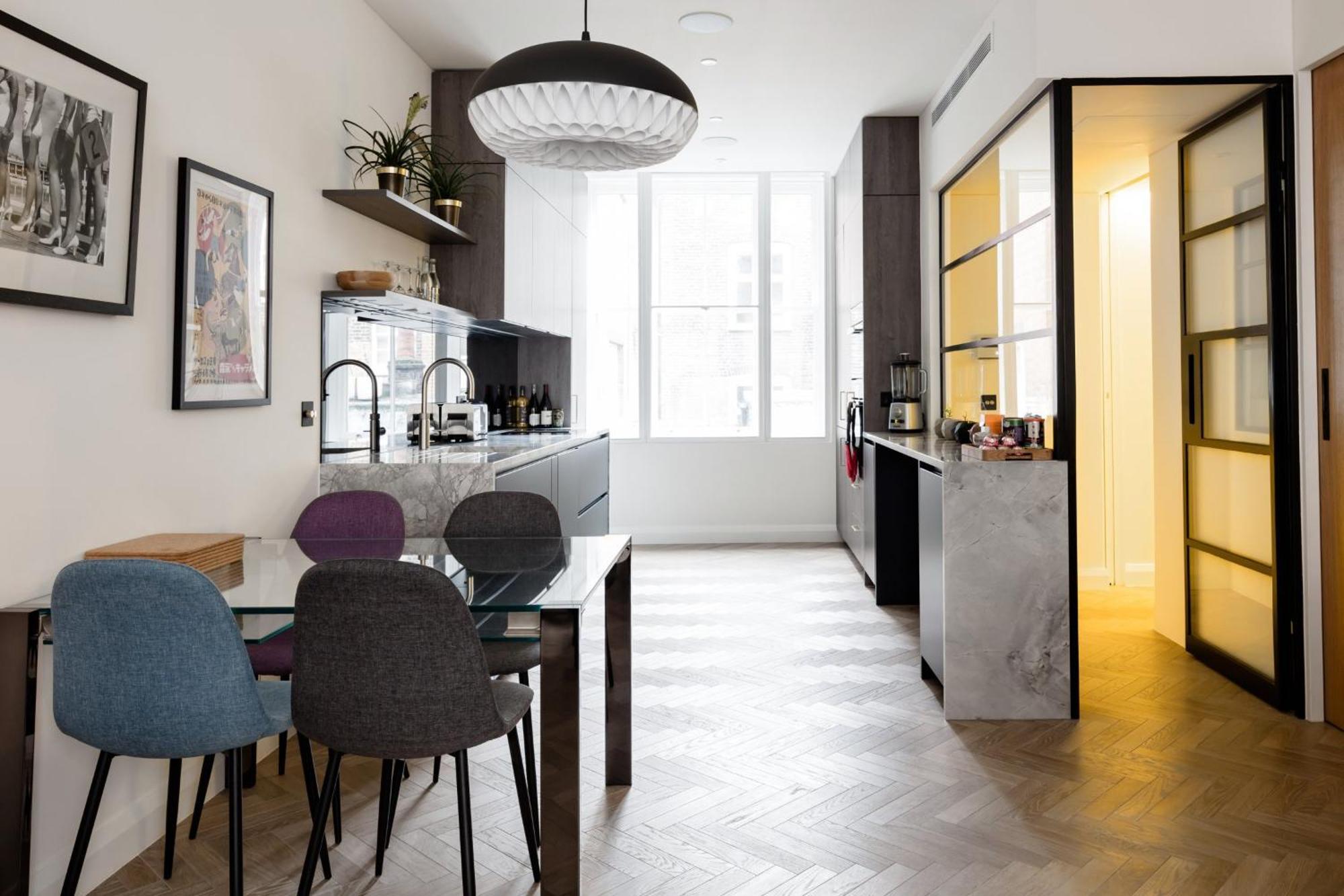 Modern Apartment & Rooms At Charing Cross London Exterior photo